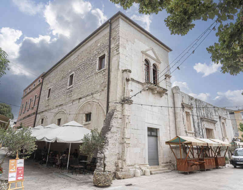 Croacia - Zadar 39 - iglesia de San Roque.jpg